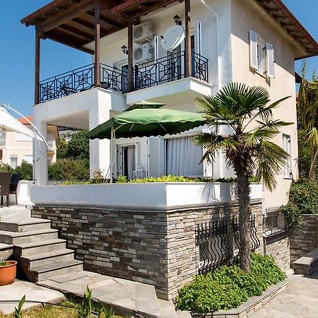 Beach Front Villa Nea Kallikrateia Exterior foto